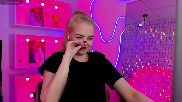 XXX chat uživo modela StephanieSweety