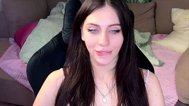 luna_dreamxx's Live XXX Chat
