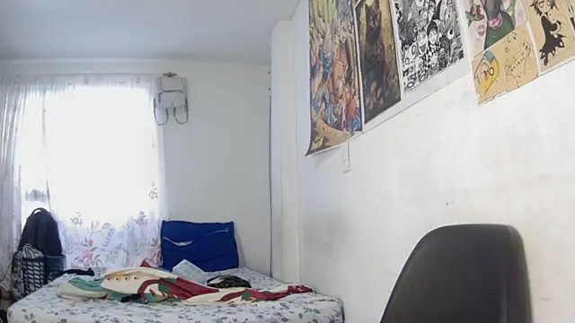 SAT--SU_Un Live XXX chat