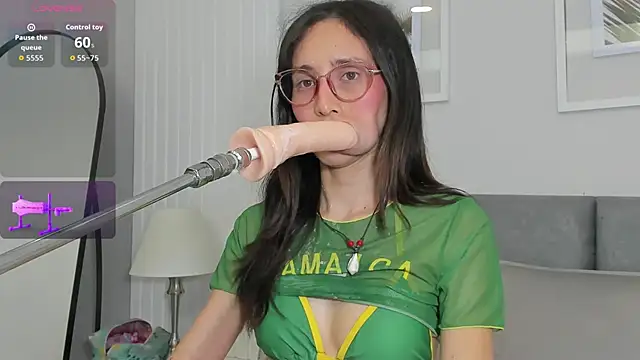 doll_bella_ élő XXX-chatje