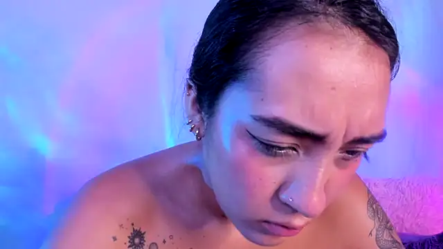 Živý XXX chat HeidyRousse
