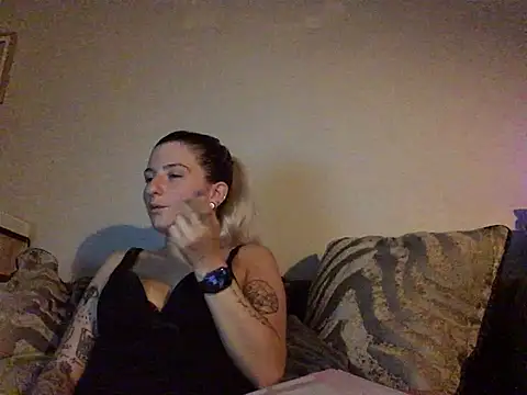 xxamyleighxx Adlı Modelin Canlı XXX Sohbeti
