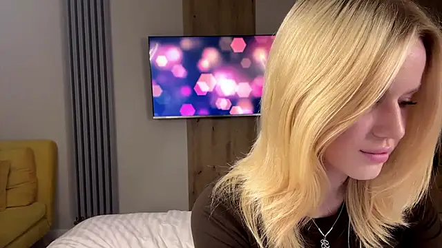 moonavelle live XXX chat