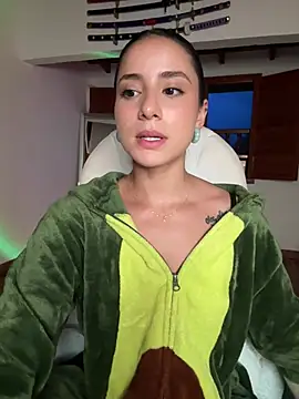 Ale_Lewis Chat XXX live