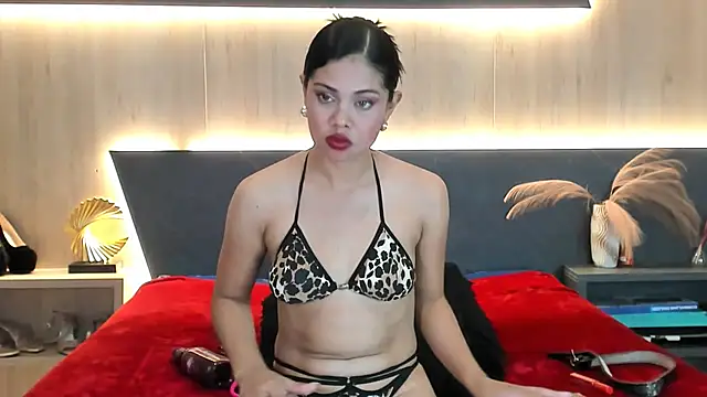 צ'אט XXX בשידור חי של LorenaVarga