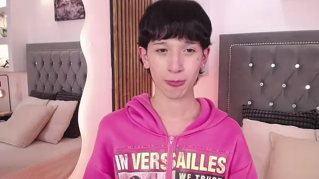 Онлайн чат XXX Emo_Boy_