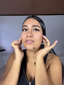 ALANAH_KITTYn Live XXX chat