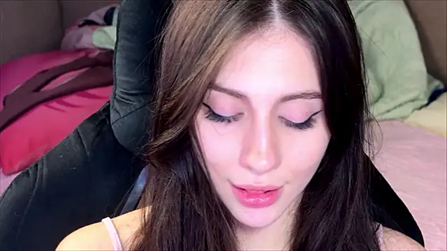 Chat +18 de luna_dreamxx ao vivo