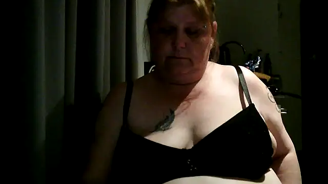 Sylviastar46's Live XXX Chat