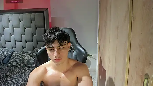zack_lenox – Naživo XXX chat
