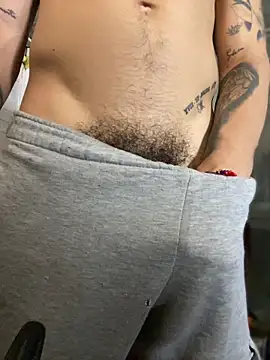 AlphaMasterXxx 现场XXX聊天