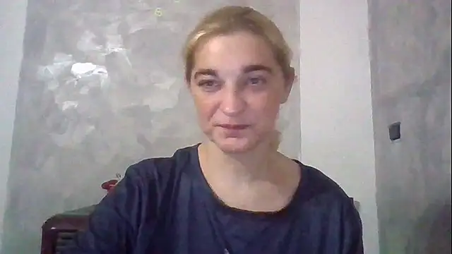 צ'אט XXX בשידור חי של GoldenAngelMilf