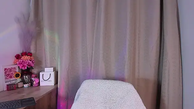 zoe_siren Chat XXX live