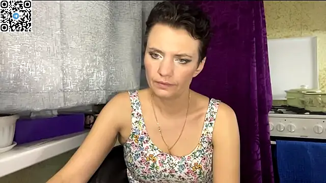HotMamaQueen234 Chat XXX in diretta