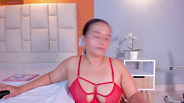Zafiro__Brown Live XXX-chat