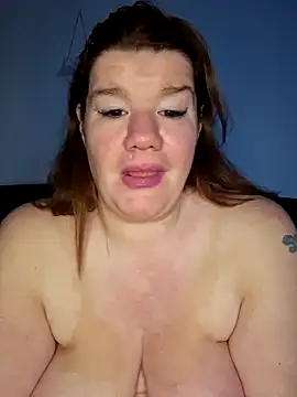 צ'אט XXX בשידור חי של curvystachel42