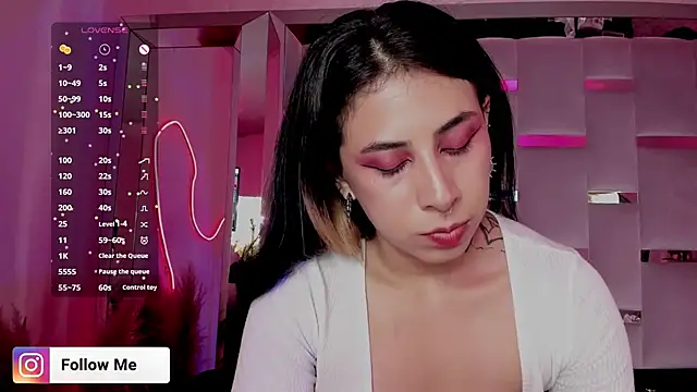 Chatroom XXX en direct de Sara_Foxx1