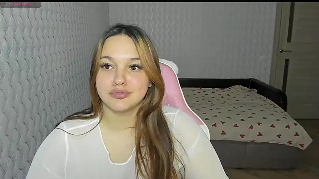 Elyssae Chat XXX in diretta