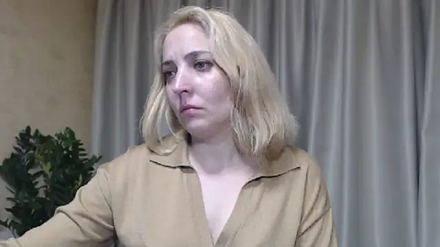 Webkamerová show sweetpussy