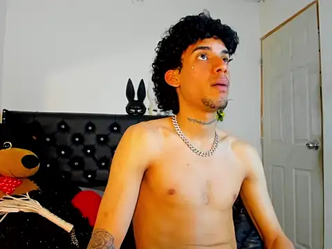 Chat XXX en directo de Ryder-Stone