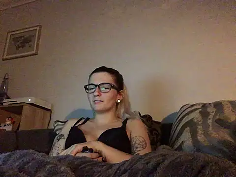 Chat +18 de xxamyleighxx ao vivo