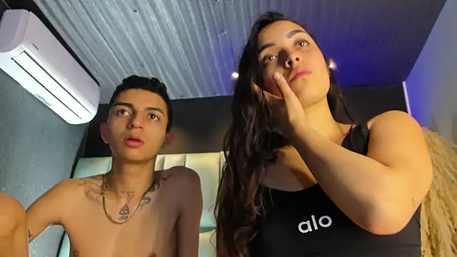 NickandAbby_ Adlı Modelin Canlı XXX Sohbeti