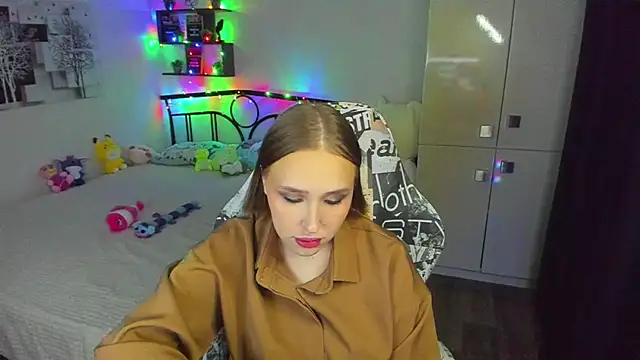 CrazyBitchInLace's Live XXX Chat