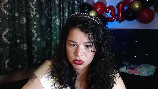 Chatroom XXX en direct de ANGELIQUE_KLANE