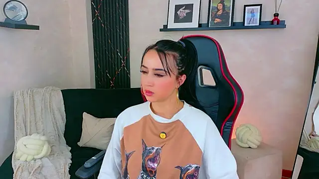 EmmyEvans1 – Naživo XXX chat