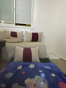 DIAMOUNDA Adlı Modelin Canlı XXX Sohbeti