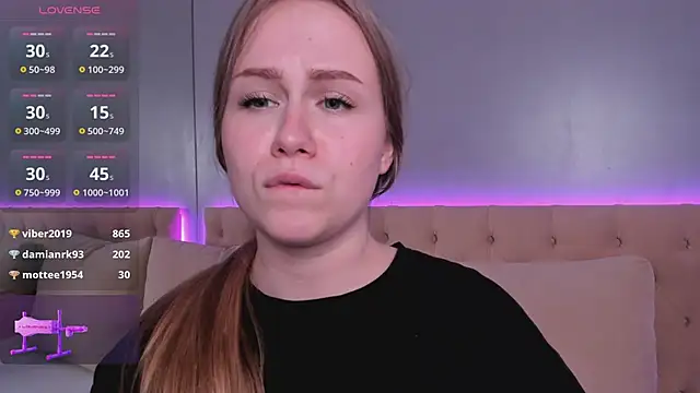 stacy_moorex élő XXX-chatje