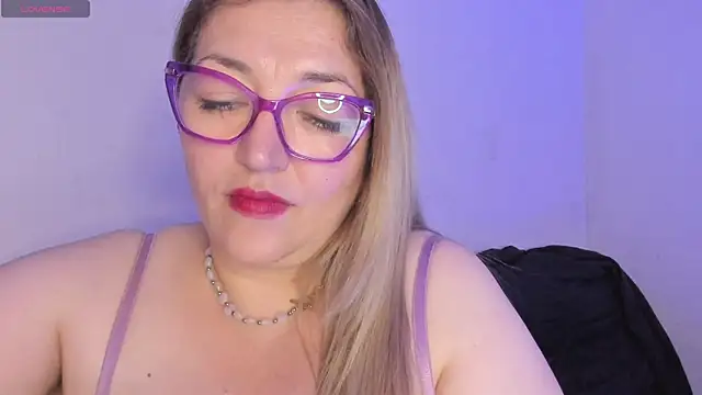 Naty_Mature_ Adlı Modelin Web Kamerası Şovu