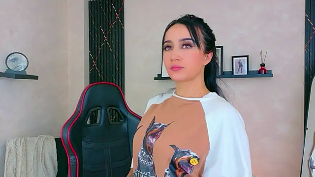 EmmyEvans1 – Naživo XXX chat