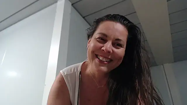 Chatroom XXX en direct de fulloferotic