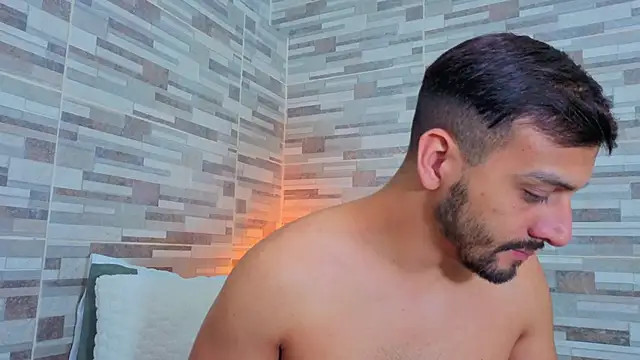 joelcallvil1: вебкам-шоу
