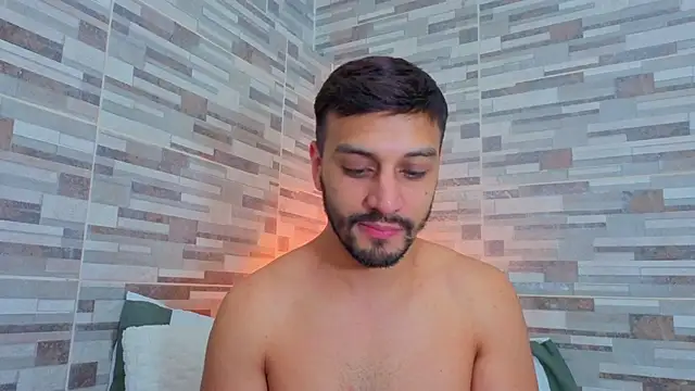 joelcallvil1's Webcam Show