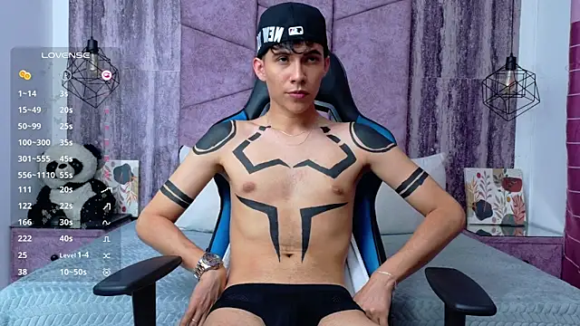 AronTawers live XXX chat