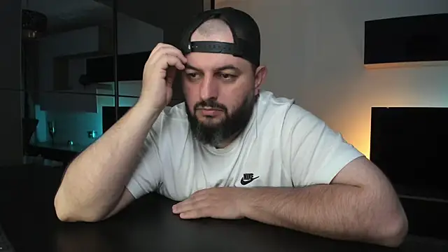 DravenPeak Chat XXX live