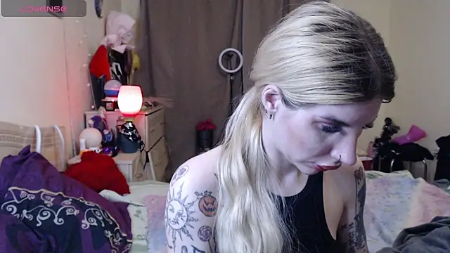BLACKPeonyy live XXX chat