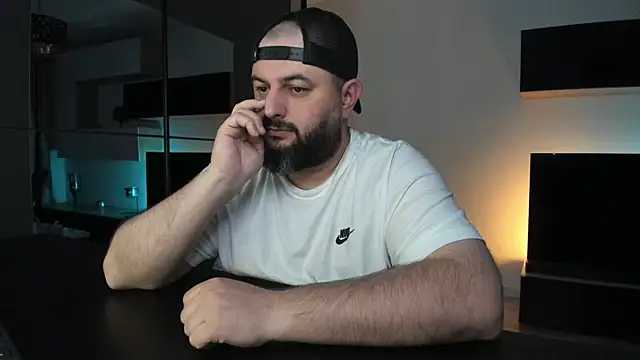 Chatroom XXX en direct de DravenPeak
