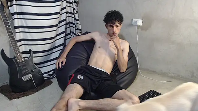 Johnny_cagee_ Live XXX-Chat