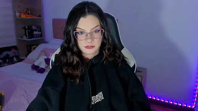 Chat XXX en directo de OphelianaRose33