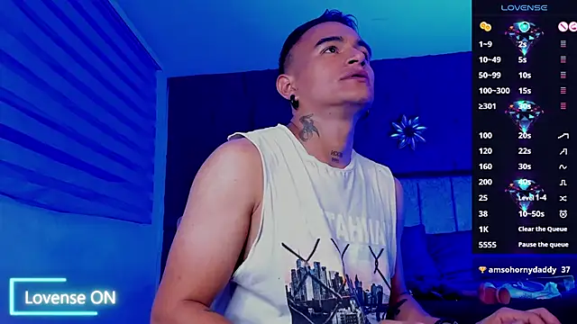 دردشة LiamDeep الجنسية المباشرة