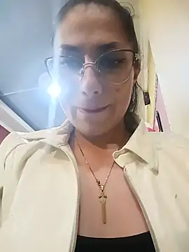 Mia_Love-3 XXX чат на живо