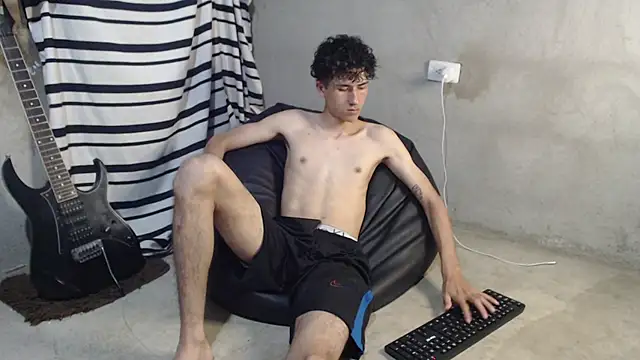 Johnny_cagee_ Webcam show