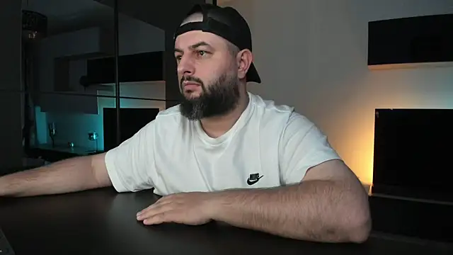 DravenPeak Chat XXX in diretta