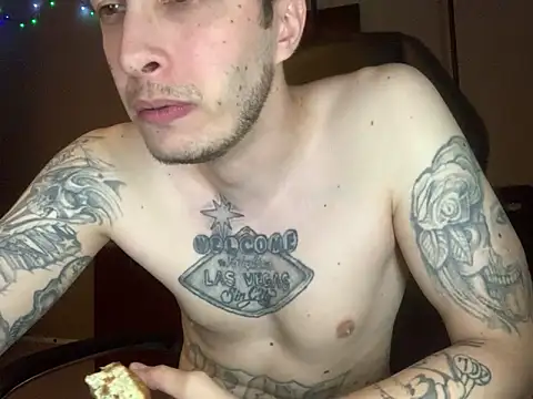 JuicyJoshy XXX чат на живо
