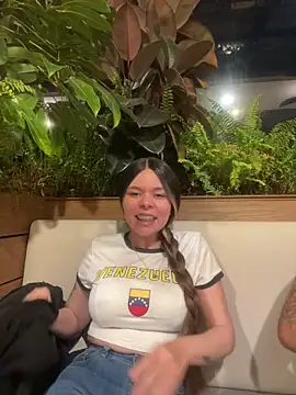 XXX chat uživo modela carolina16love