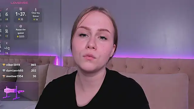 stacy_moorex Show in webcam