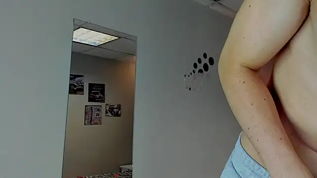 theo_riviera Webcam show